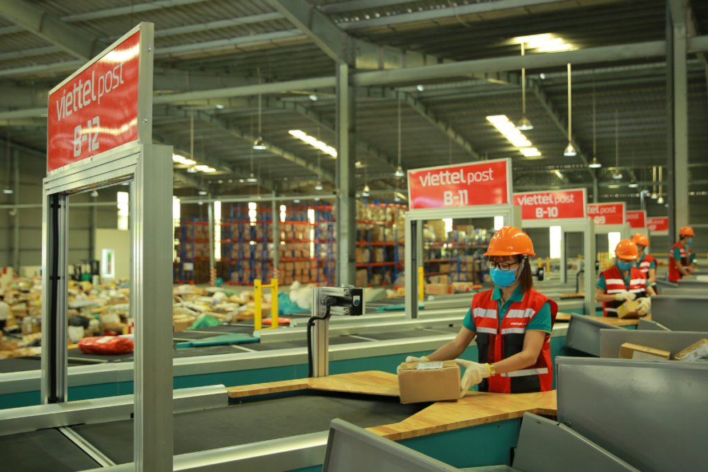 Dự án vệ sinh hệ thống kho vận Viettel Post chuyên nghiệp